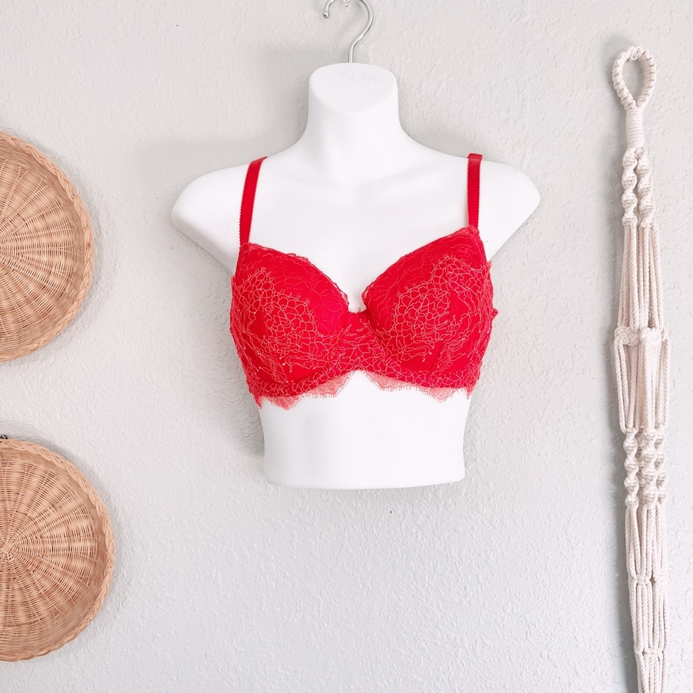 Victoria’s Secret pink bra | Valentine’s Day